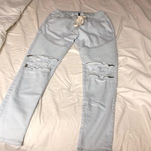 Light 💡 Destroy jeans 👖